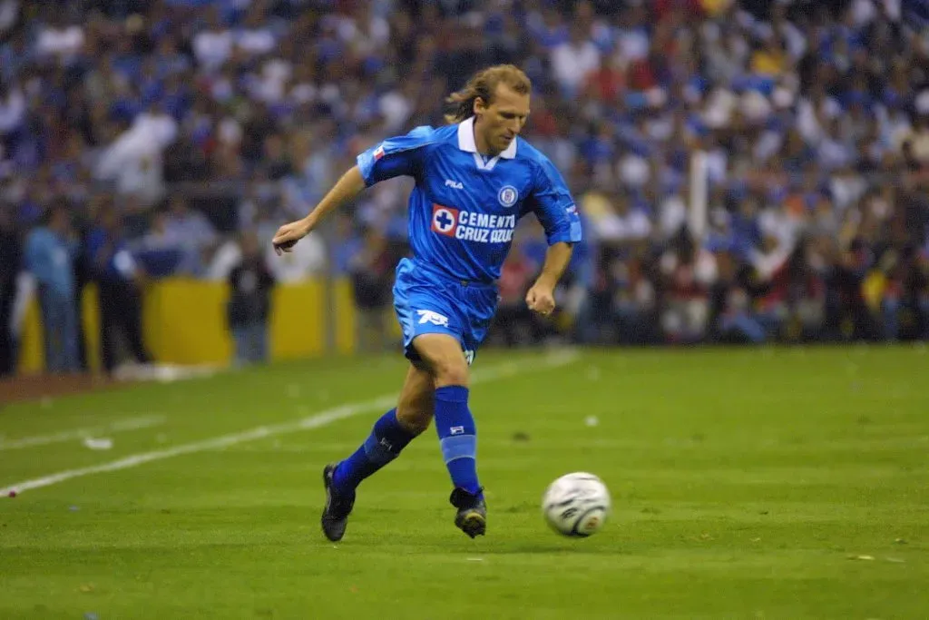 Héctor Adomaitis reveló la razón por la que Cruz Azul nunca construyó su estadio (Jam Media)