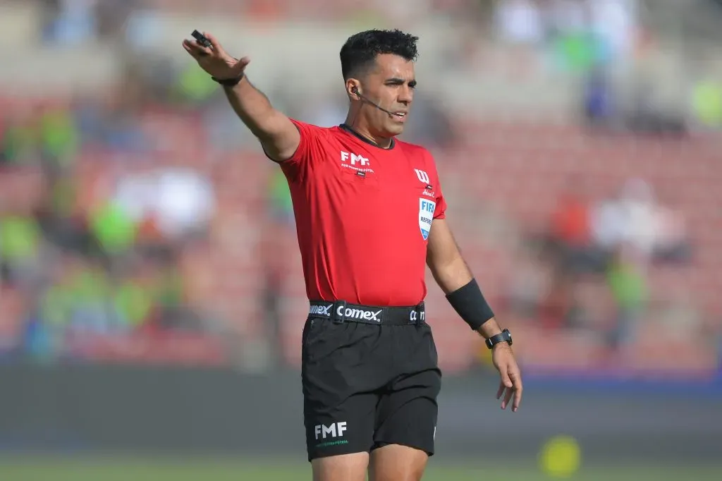 El árbitro del Pachuca vs. Cruz Azul fue acusado de ser americanista (Imago 7)