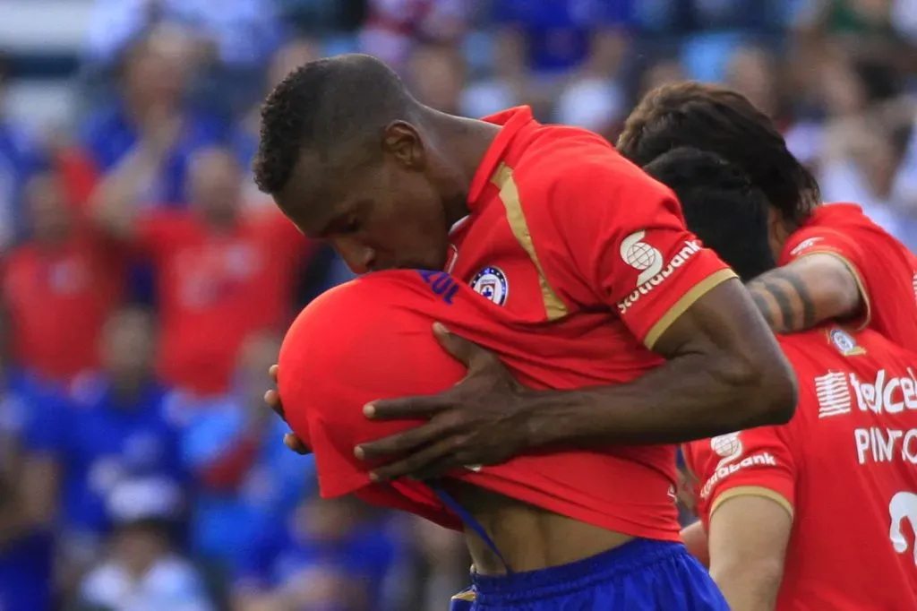 Willer Ditta habló de las comparaciones con Amaranto Perea en Cruz Azul (Imago 7)