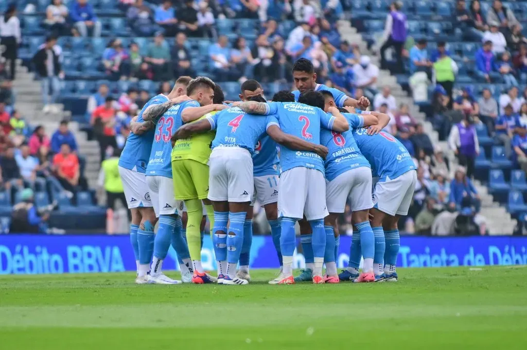 Cruz Azul, con dorsales rosas durante todo octubre. (Imago 7)