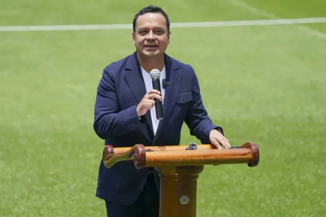 Víctor Velázquez reveló cuándo estaría listo el nuevo estadio (Imago 7)