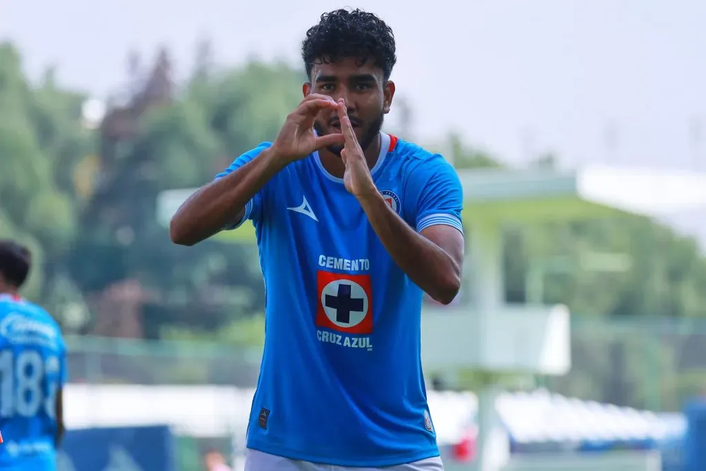 Revelan cómo hizo Cruz Azul para descubrir a Samuel Espinosa (Imago 7)