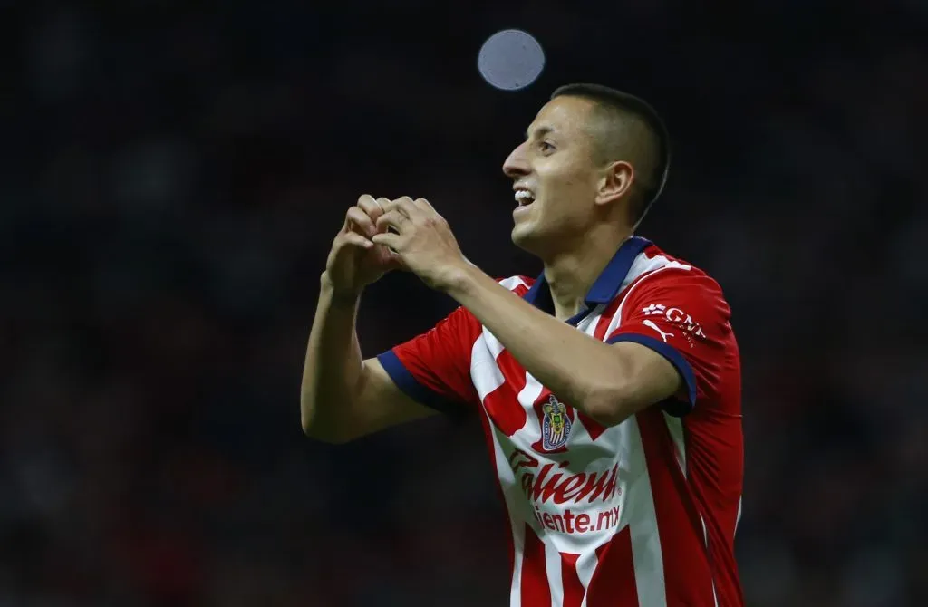 Chivas le puso precio a la salida del Piojo Alvarado (Jam Media)