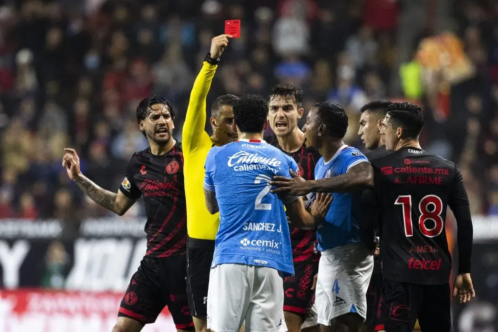 Se confirmó la sanción para Jorge Sánchez tras su expulsión (Imago 7)