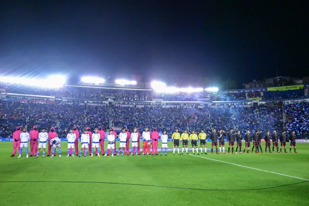 El Juego del Calamar, presente en Cruz Azul vs. Xolos de Tijuana. (Imago 7)