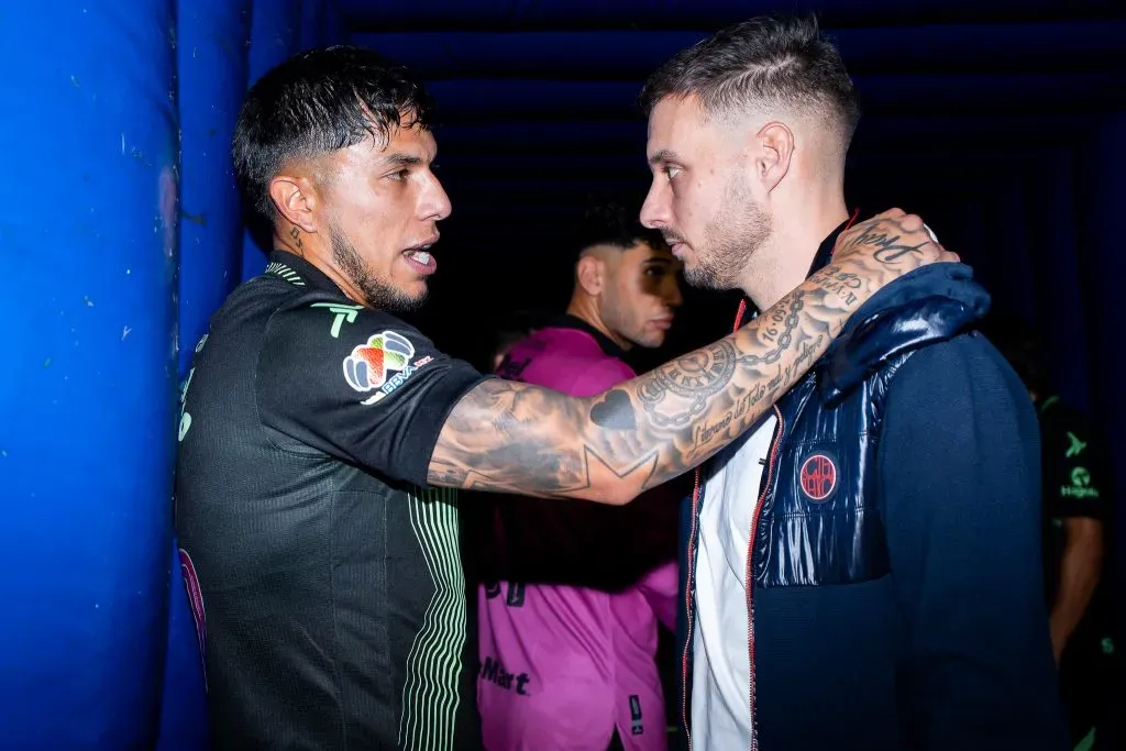 La estadística de Carlos Salcedo que lo hace extrañar en Cruz Azul (Imago 7)