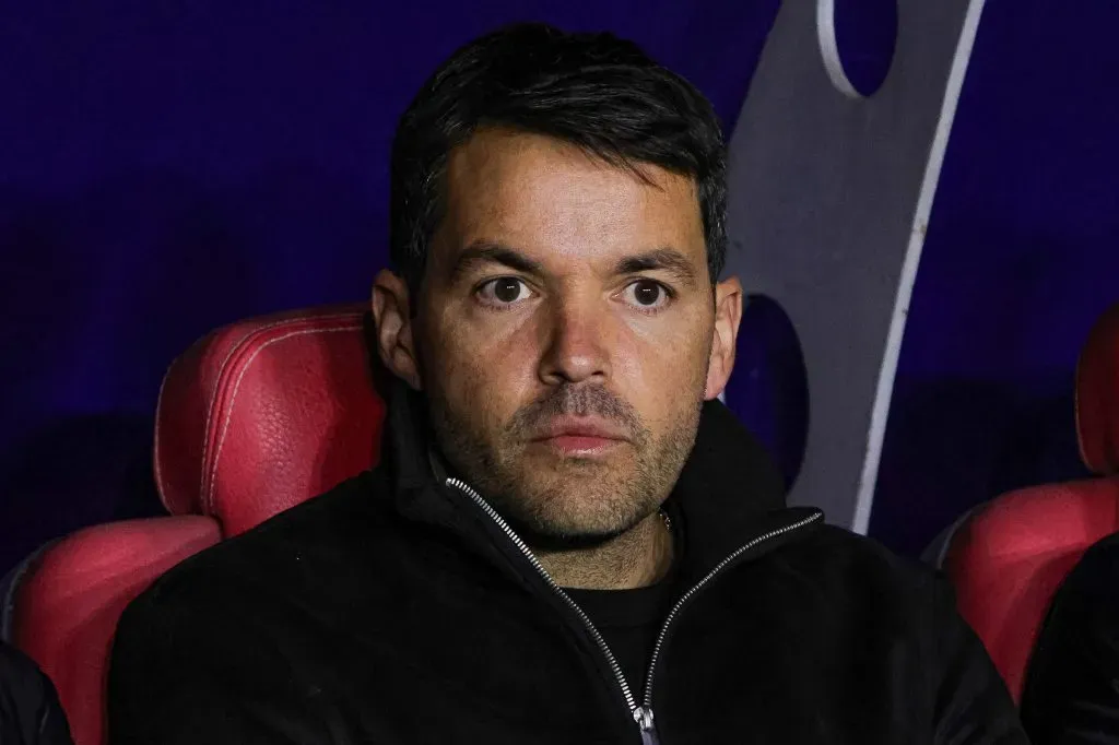 Nicolás Larcamón confesó que fue superado por Vicente Sánchez (Imago 7)