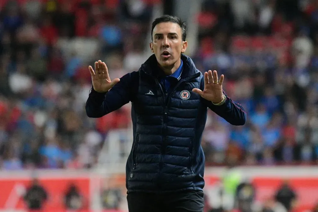 La postura de la directiva con Vicente Sánchez tras la victoria de Cruz Azul (Imago 7)