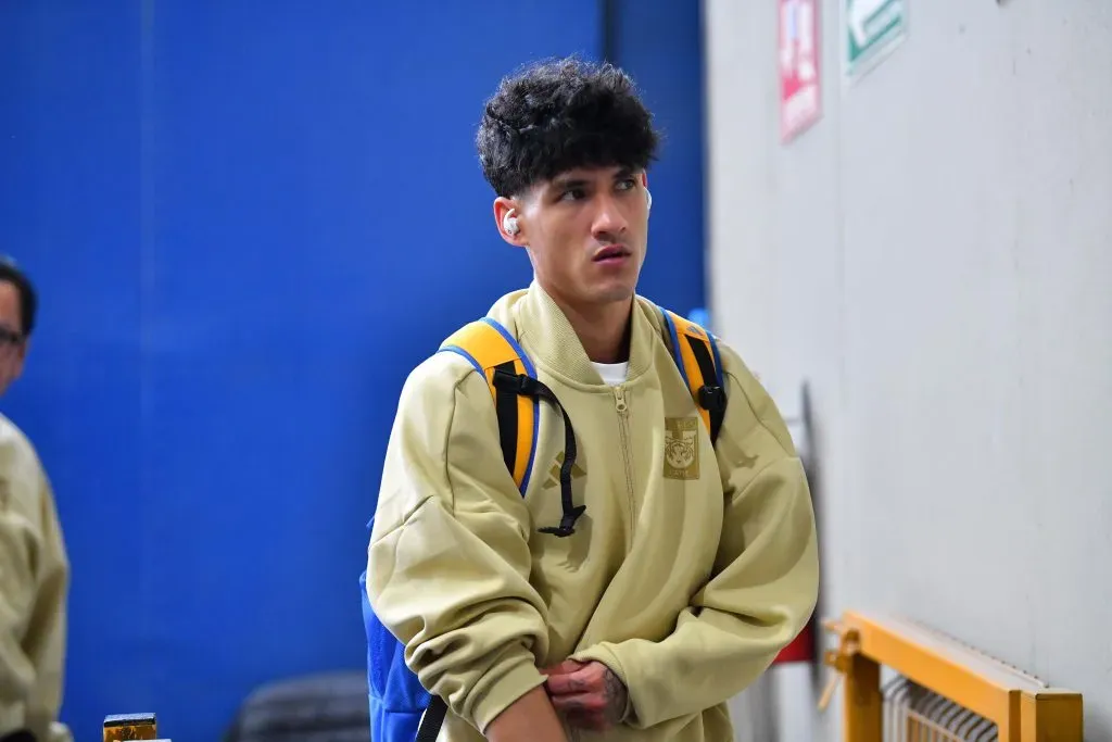 En declive: Uriel Antuna fue titular en la vergonzosa derrota de Tigres (Imago 7)