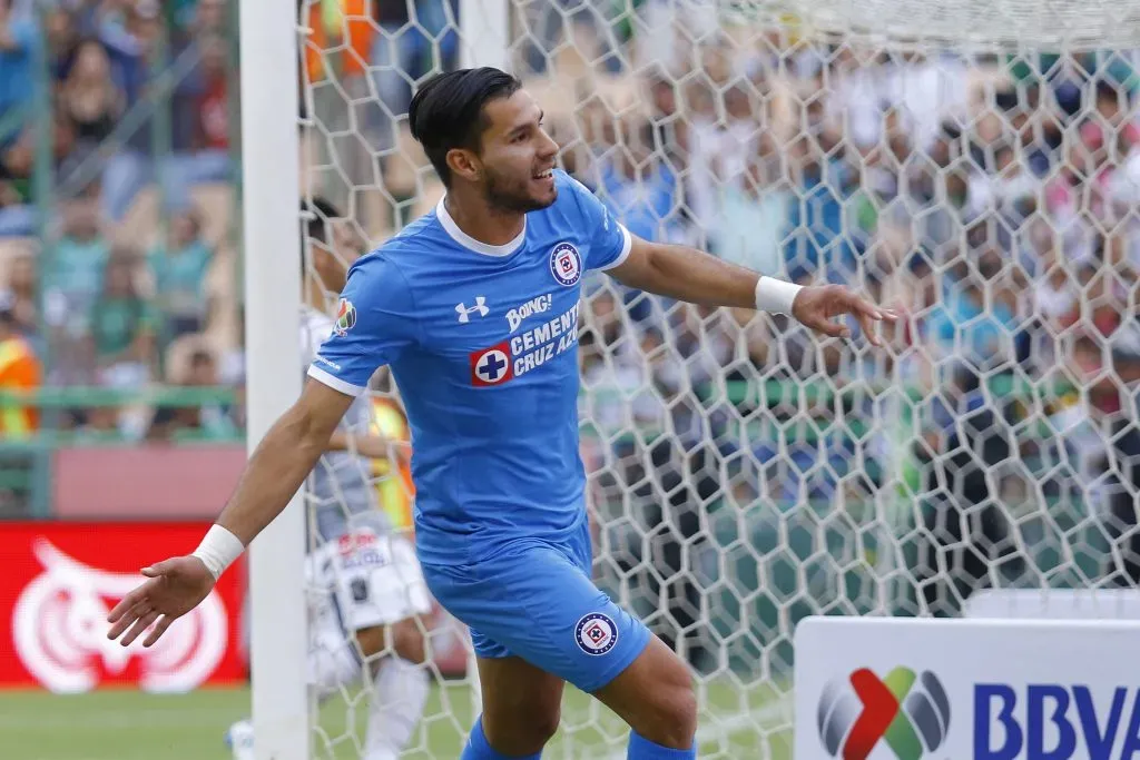 Jorge Benítez dejó Cruz Azul con 23 goles y 9 asistencias. (Imago 7)