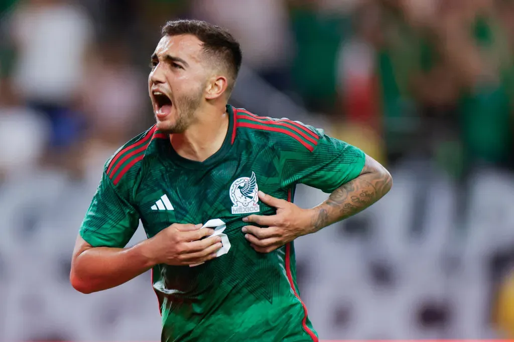 ¿Cuánto dinero le costaría a Cruz Azul el fichaje de Luis Chávez? (Getty Images)