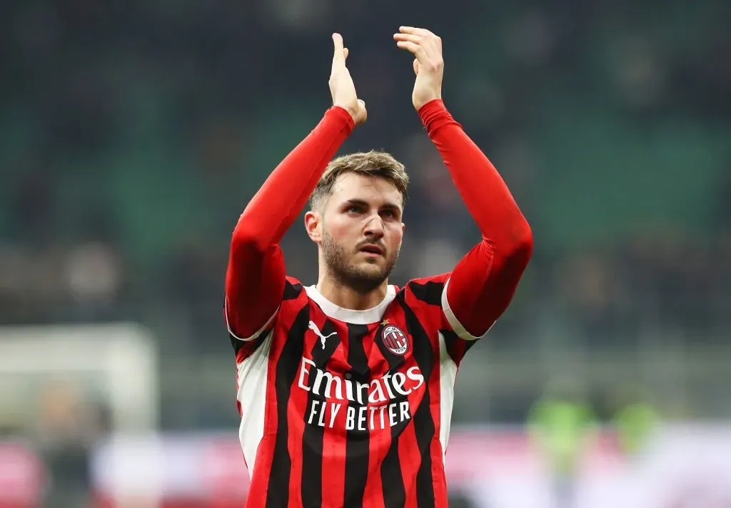 ¿Cómo ver Santi Giménez en el Feyenoord vs. Milan por Champions League?