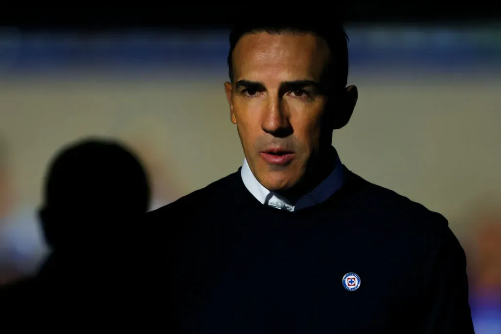 Carlos Hermosillo sentenció el futuro de Vicente Sánchez en Cruz Azul (Getty Images)