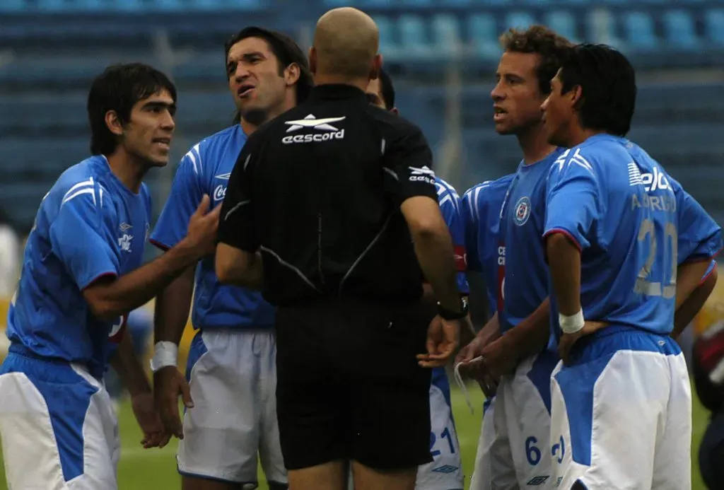 Con Romano, en 2005, Cruz Azul llegó a semifinales en el Clausura y a cuartos de final en el Apertura. (JAMMEDIA)