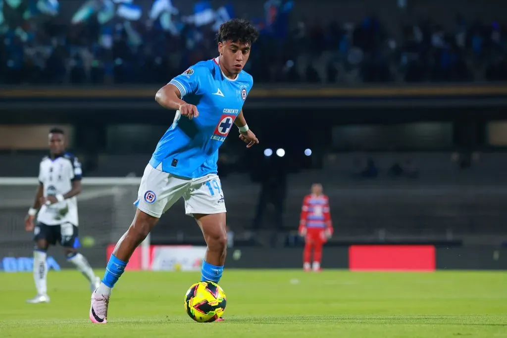 ¿Deja Cruz Azul? Se aclaran los rumores alrededor de Amaury Morales (Imago 7)