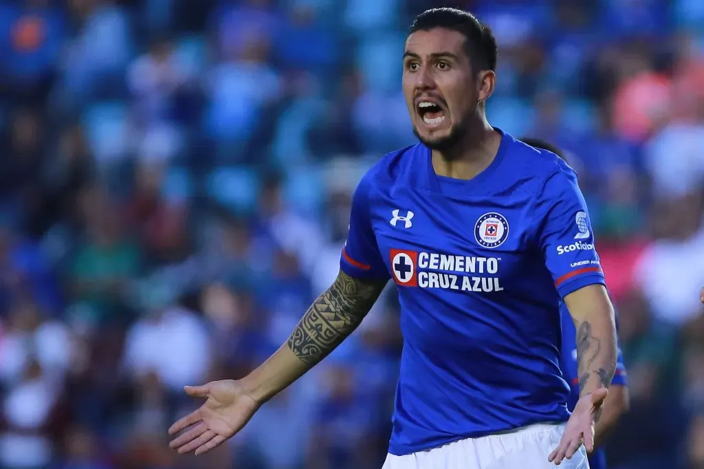 Yayo de la Torre eligió al peor fichaje de su gestión en Cruz Azul