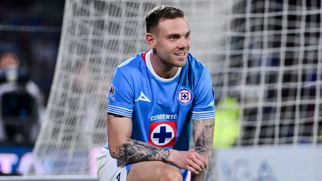 Rotondi alentó por otro equipo en sus redes sociales y sorprendió.