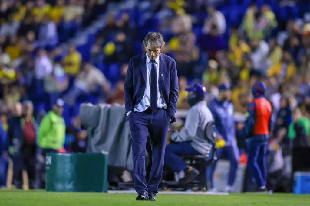 Guillermo Almada en un partido con el Pachuca (Imago 7)