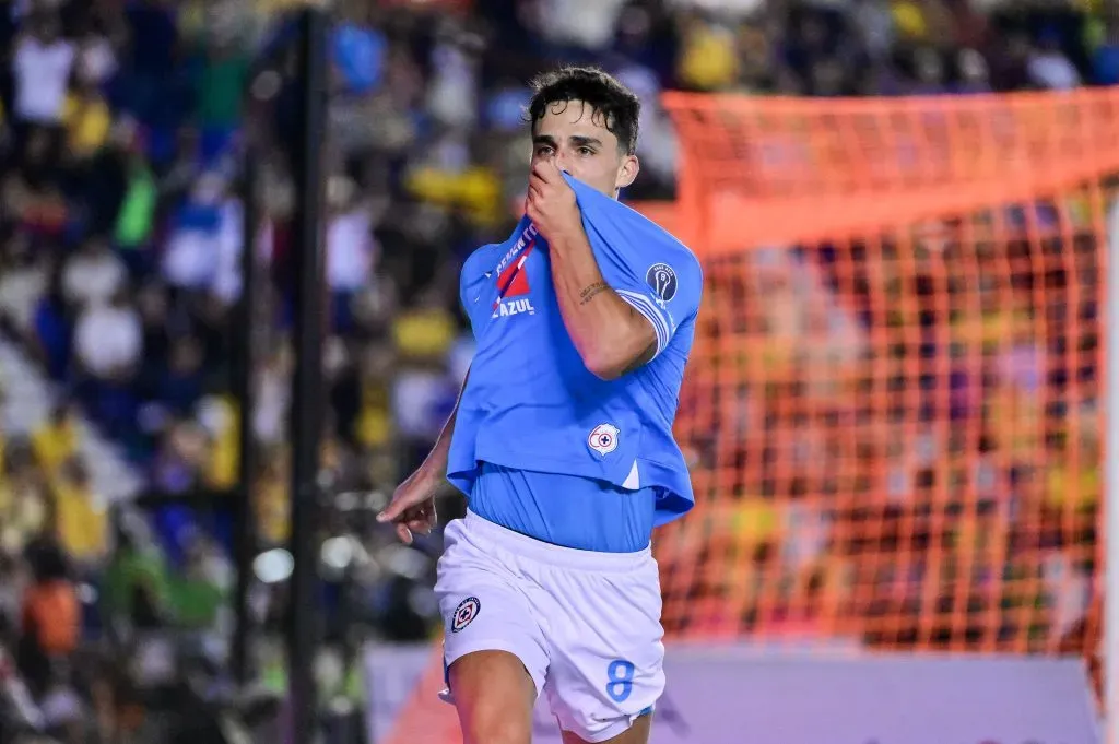 Revelan el plan de Cruz Azul con Lorenzo Faravelli para verano (Imago 7)