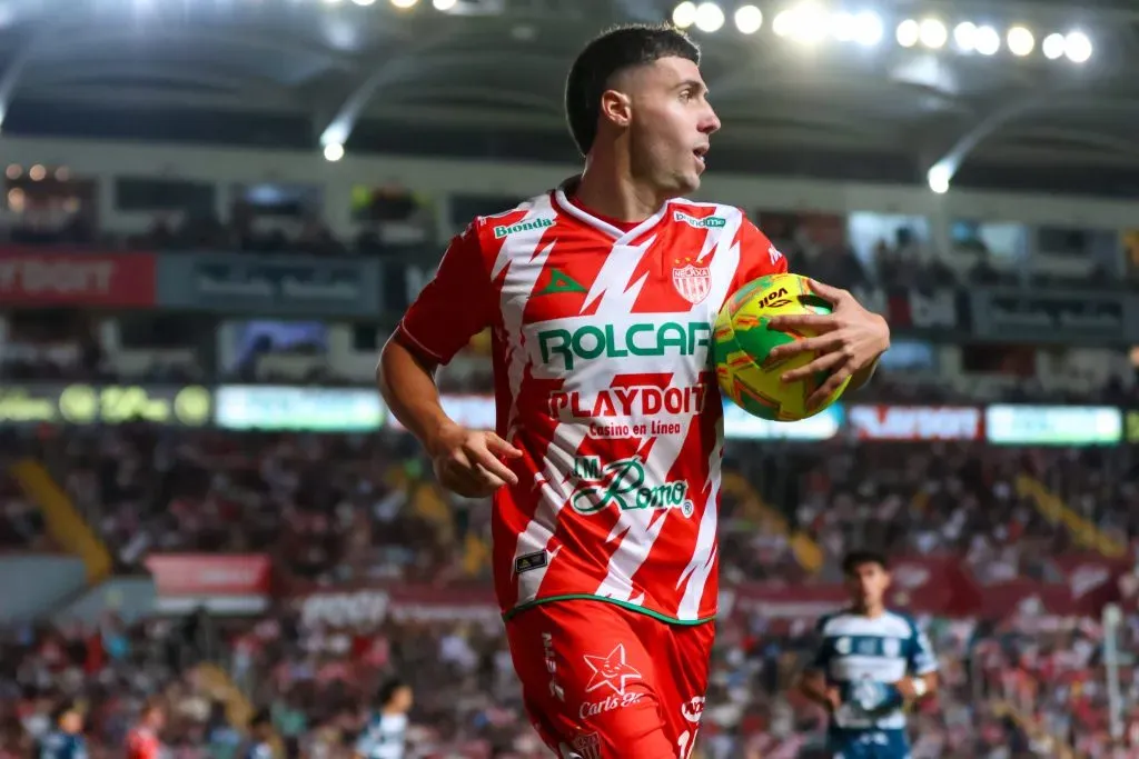 Los detalles de la oferta que Cruz Azul habría lanza por José Paradela (Imago 7)