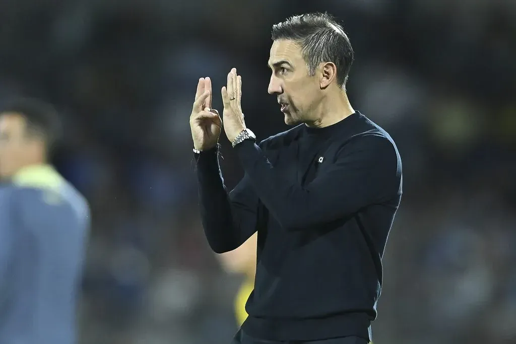 Exponen las falencias de Vicente Sánchez en los entrenos de Cruz Azul (Imago 7)