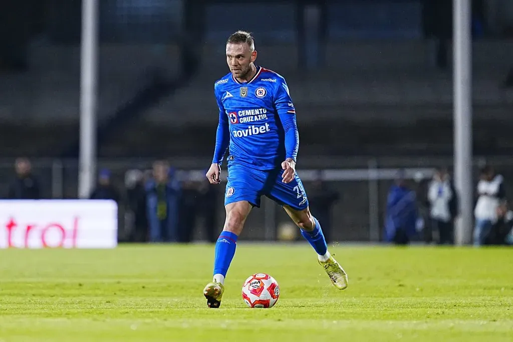 La postura de Cruz Azul ante el nuevo interés de Tigres en Rotondi (Imago 7)