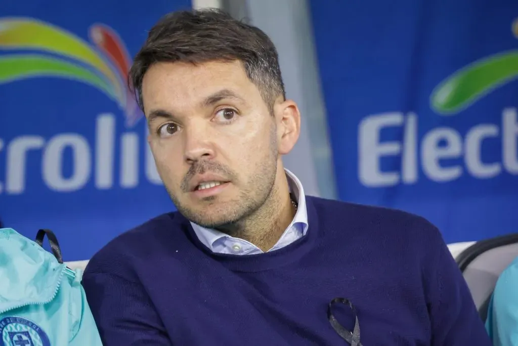 Nicolás Larcamón tomó una contundente decisión en Cruz Azul (Imago 7)