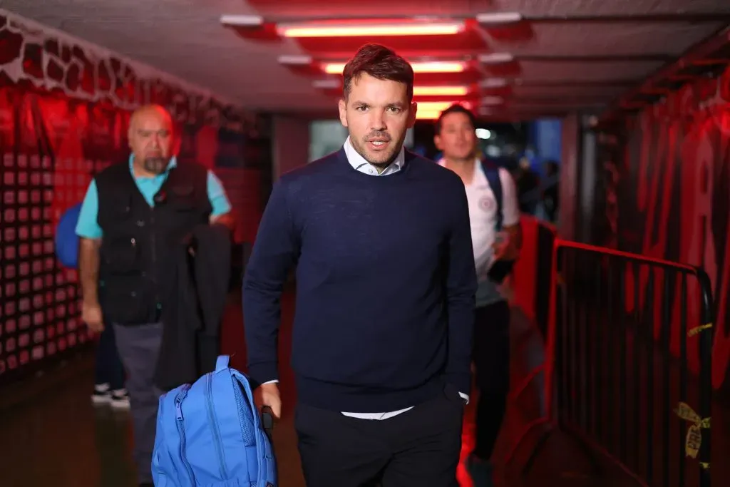 Nuevo contratiempo para Nicolás Larcamón previo al Cruz Azul vs. Santos (Imago 7)