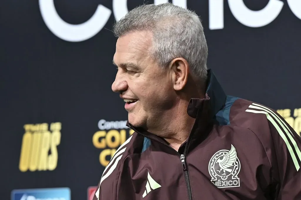 Javier Aguirre ayudará a Cruz Azul en su juego contra Chivas (Imago 7)