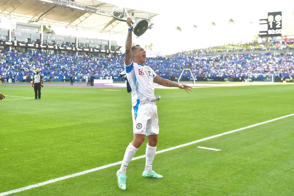 El duro relato de Yoshimar Yotún sobre su lesión: “Pude morir” (Imago 7)