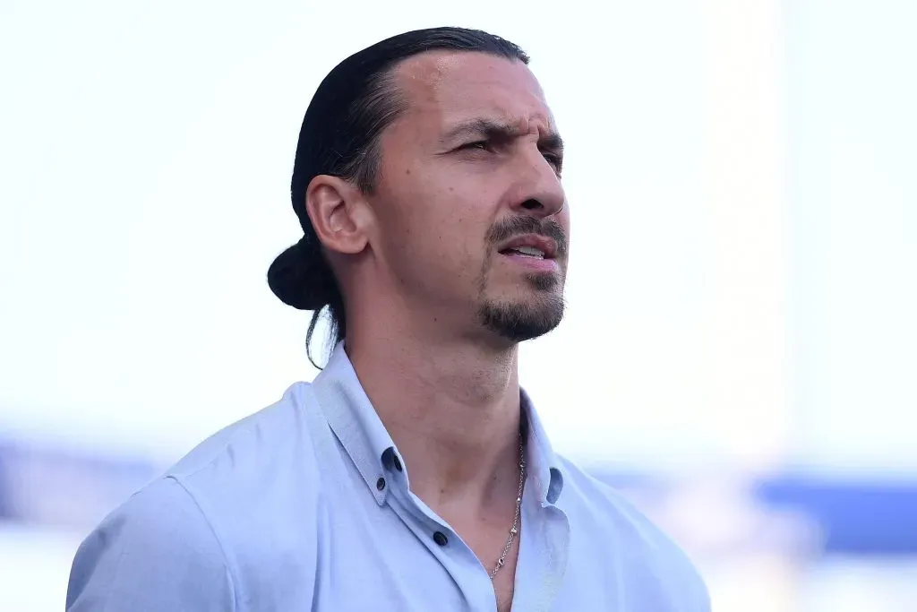 Ibrahimović tuvo un papel clave en la continuidad de Santi Giménez (Getty Images)