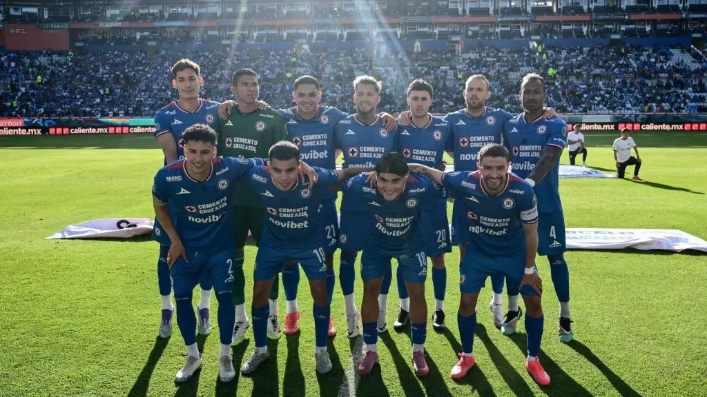 El once de Cruz Azul que salió a jugar ante Pachuca. (Imago 7)