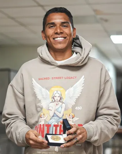 Kevin Mier en su llegada a la concentración de Colombia (Selección Colombia)