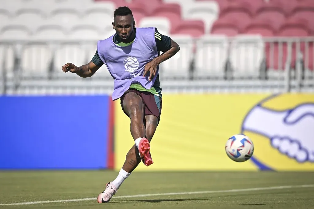 Julián Quiñones no regresaría al América pero sí a la Liga MX (Imago 7)