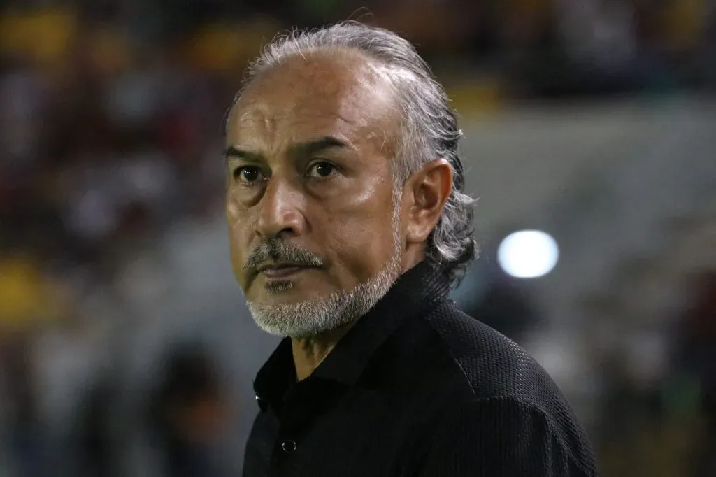 Potro Gutiérrez aseguró quién tiene más presión en el Clásico Joven (Imago 7)
