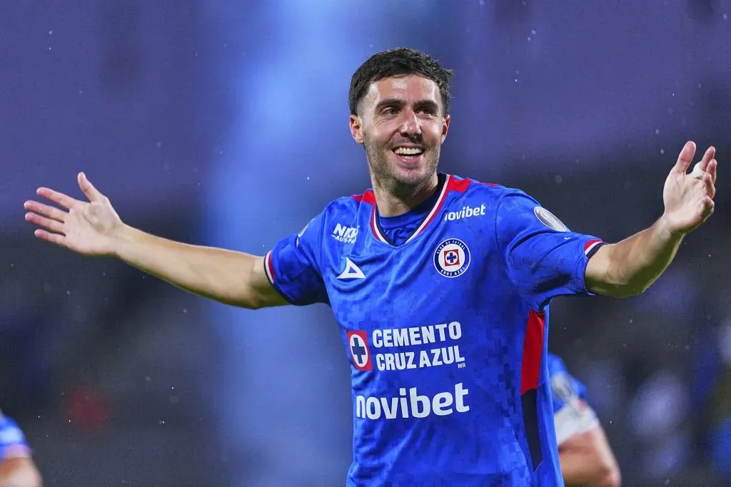El futbolista de Cruz Azul que provoca miedo en América (Imago 7)