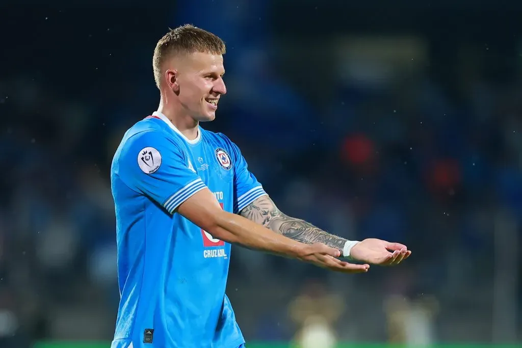 El plan especial de Nicolás Larcamón para recuperar a Mateusz Bogusz (Getty Images)