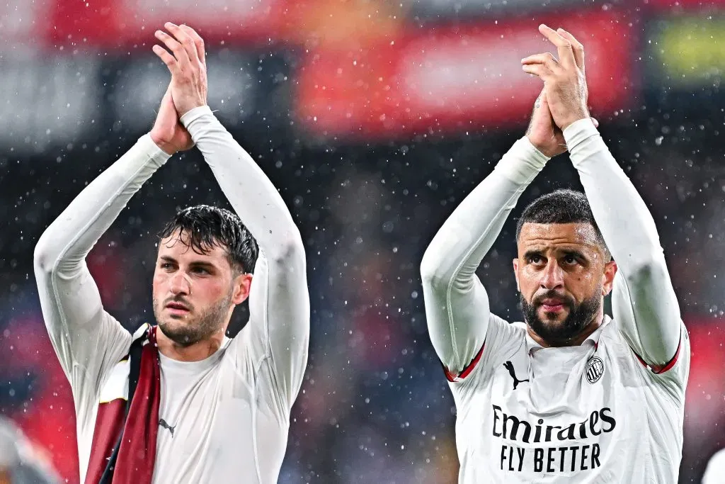 Kyle Walker compartió vestidor con Santi Giménez en AC Milan. (Getty Images)