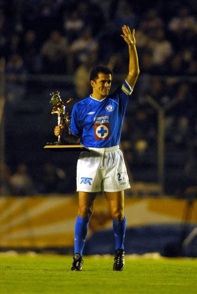 Partido homenaje a Carlos Hermosillo en 2002. (JAM Media)