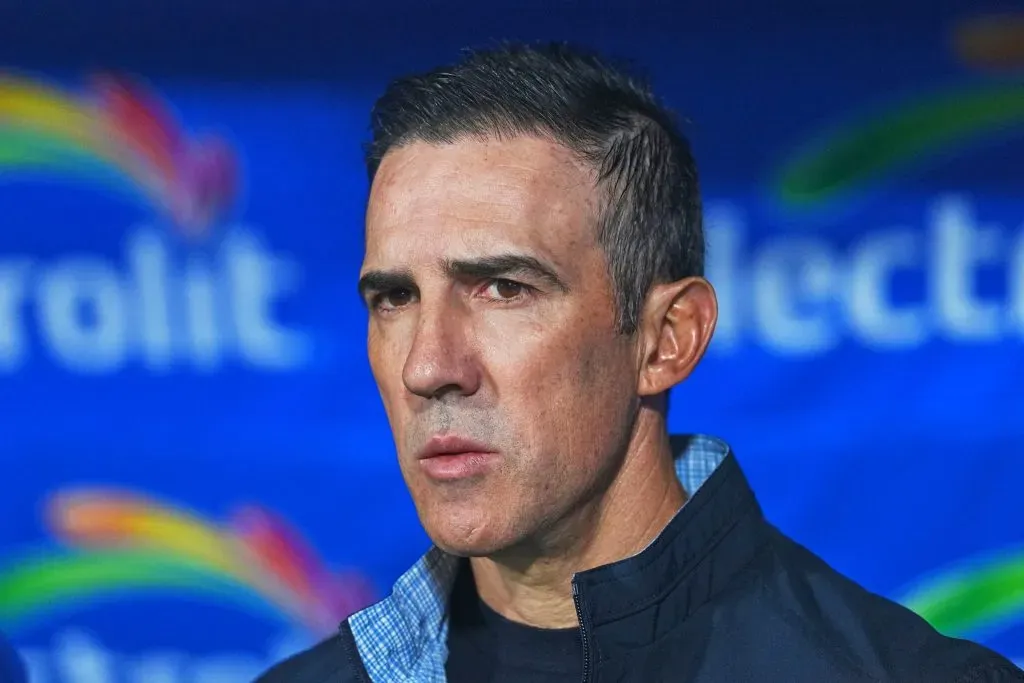 Carlos Hermosillo volvió a tirarle con munición gruesa a Vicente Sánchez. (Imago7)