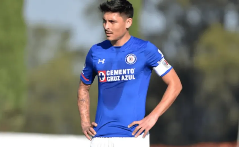 Alejandro Faurlín en un partido de entrenamiento con Cruz Azul (Archivo).
