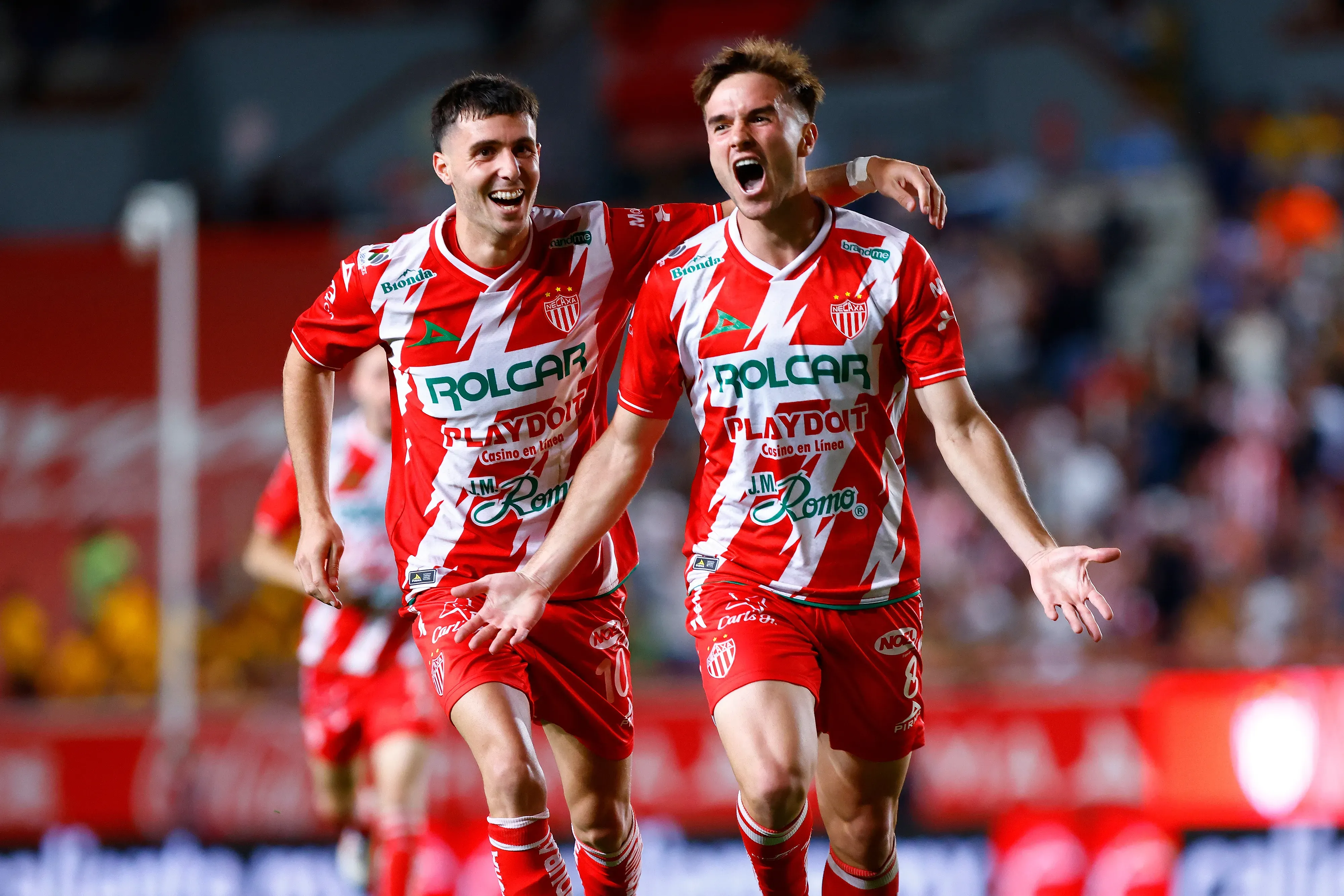 Paradela y Palavecino, amigos fuera del campo. (Getty Images)