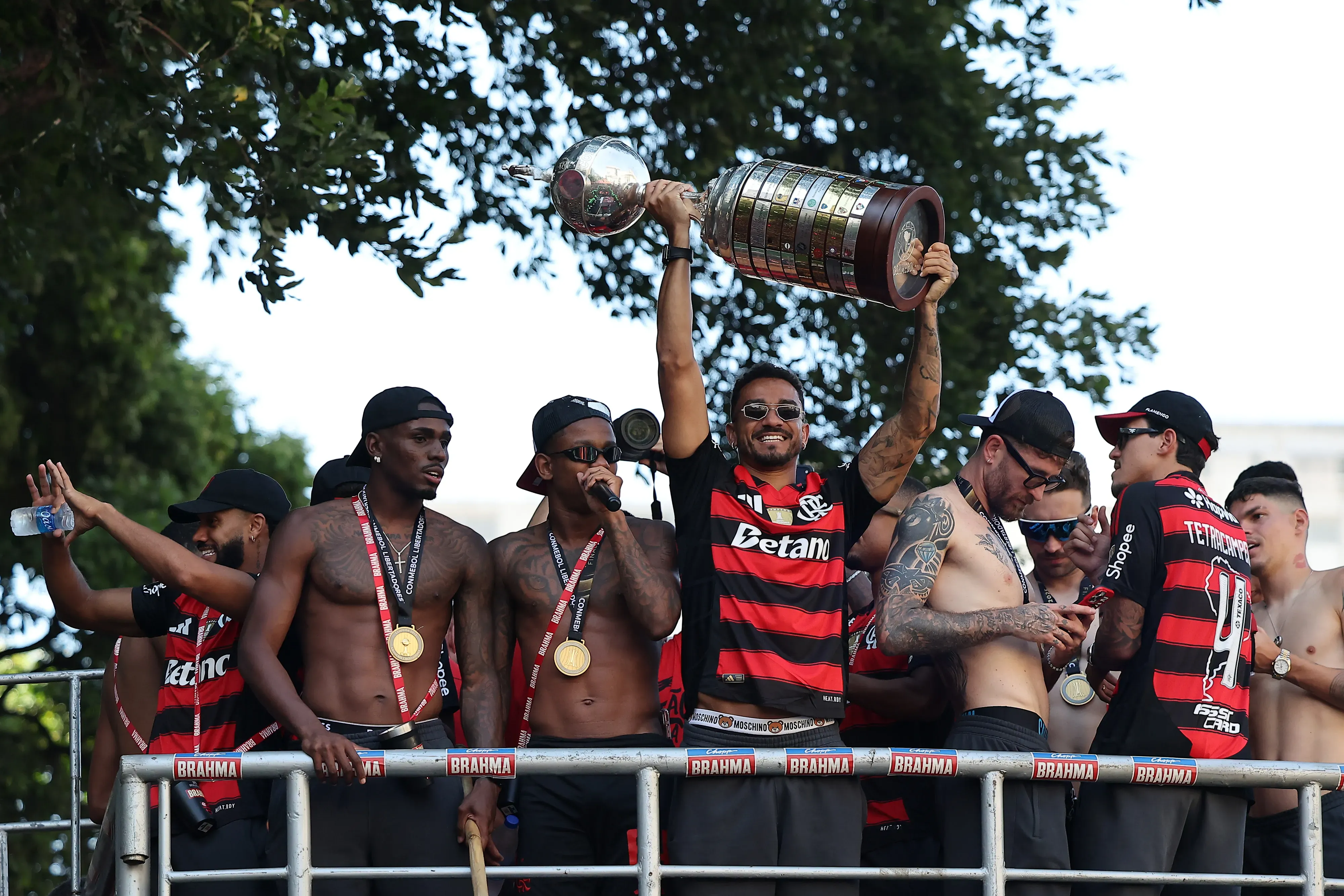 Flamengo festejó la Libertadores y está por ganar el Brasileirao. (Getty Images)