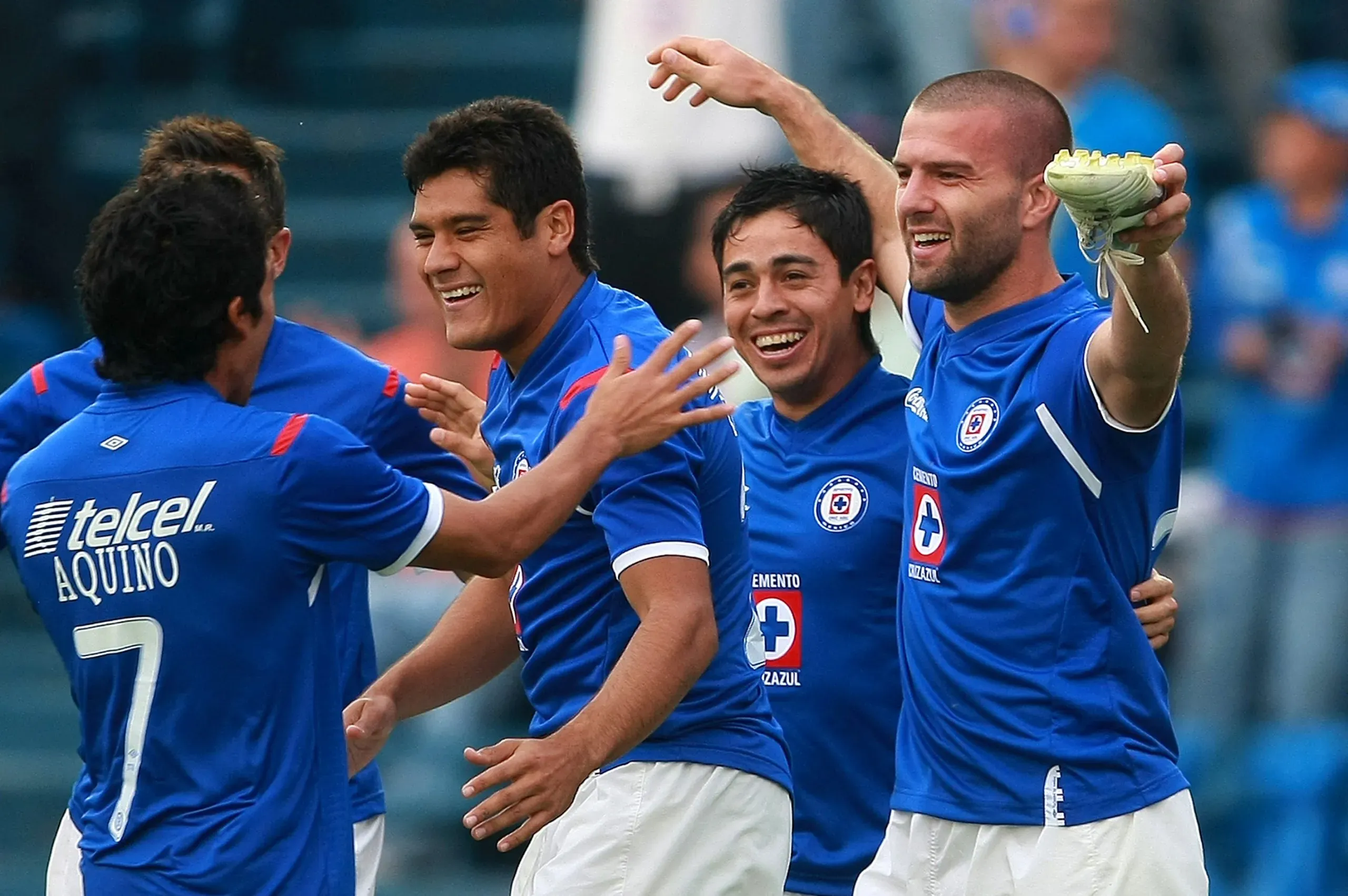 Emanuel Villa tuvo impacto inmediato en Cruz Azul: fue campeón de goleo en su primer torneo. (JAMMEDIA)
