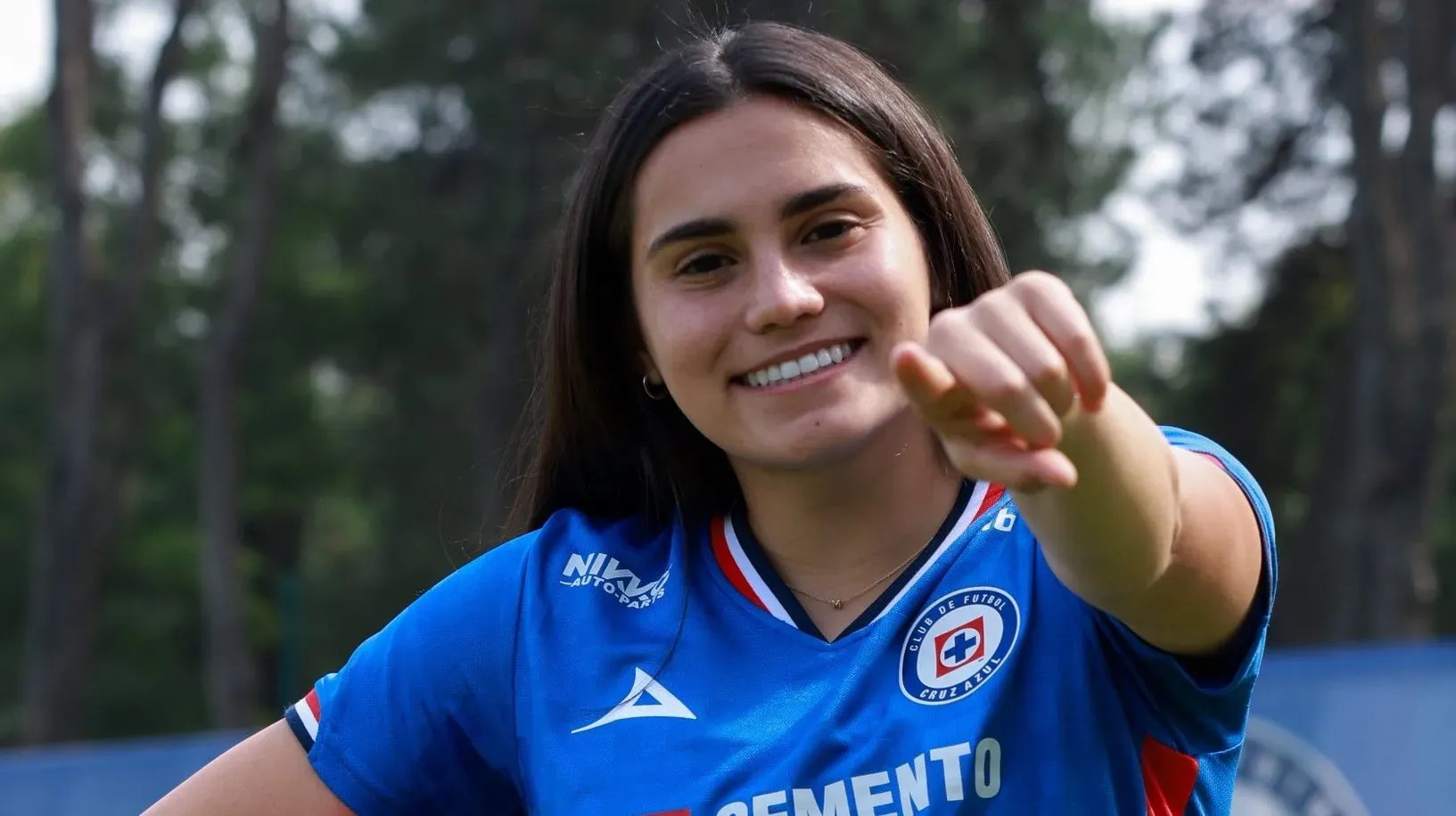 Mía León, otro refuerzo internacional para Cruz Azul.