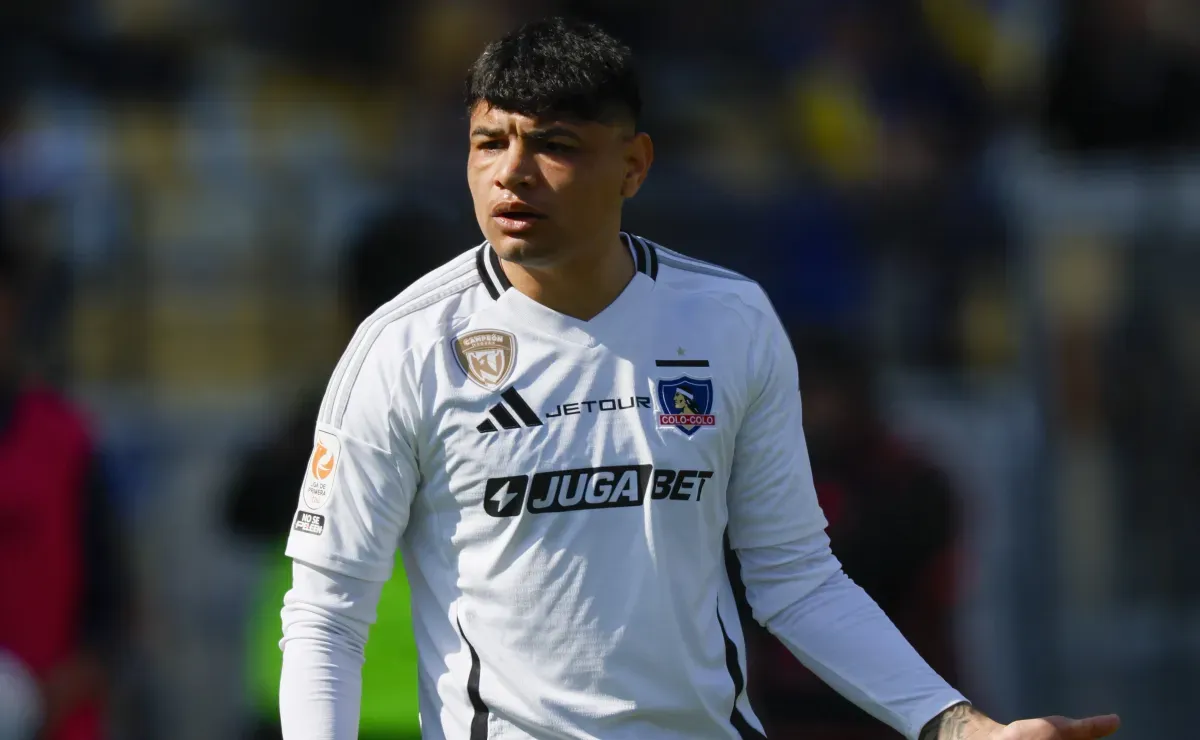 Colo Colo Resiste Oferta de Rosario Central por Estrella Claudio Aquino