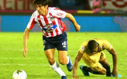 Matías Fernández:El 14 es un clásico ya en los mercados de fichajes para Colo Colo. Quiere venir, tiene contrato en Junior hasta fin de año pero espera el llamado para poder regresar.