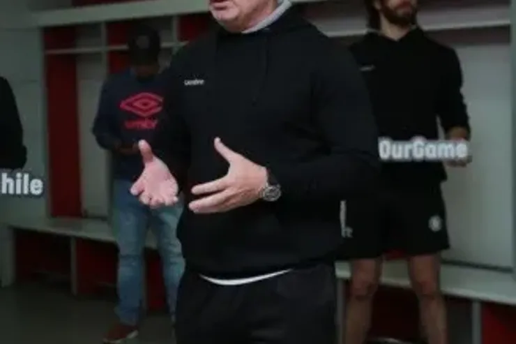 Marcelo Barticciotto durante las pruebas de selección de “Our Game puts in their boots” en el Monumental.