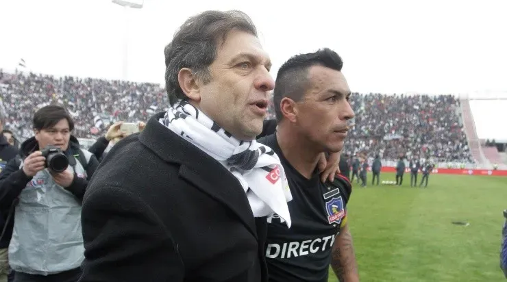 Blanco y Negro busca llegar a un acuerdo con el plantel de Colo Colo para lograr un reajuste salarial