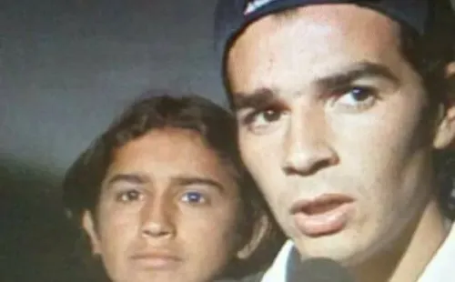 Sebastián González con Arturo Vidal en el año 2001